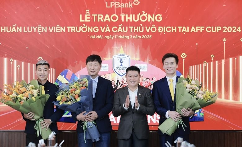 phu-dong-ninh-binh-bat-tay-barca-xay-lo-la-masia-phien-ban-viet-nam_252713.jpg