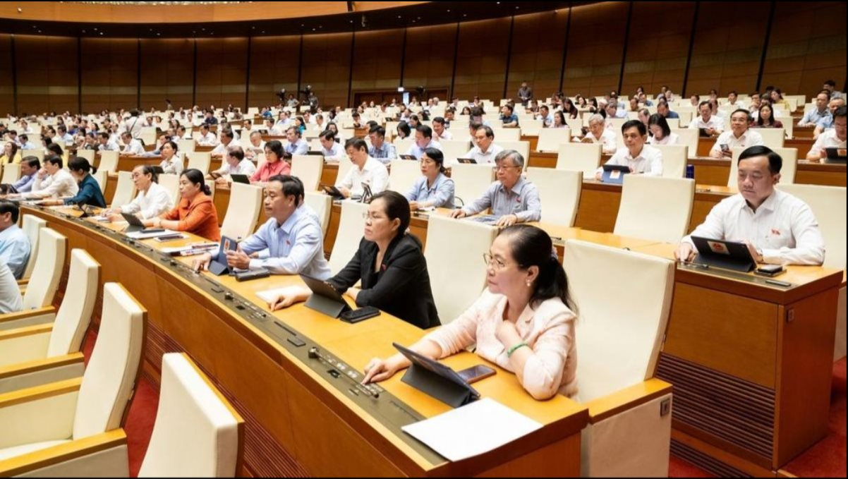 Quốc hội đồng ý rút ngắn nhiệm kỳ khóa XV sớm 3 tháng