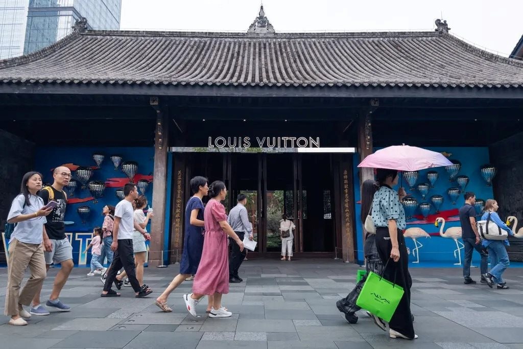 Vỡ mộng với chốn phồn hoa đô thị, giới trẻ Trung Quốc đổ xô tới ‘thành phố hạnh phúc nhất đất nước’ lập nghiệp: “Mức lương ở đây đủ để mua bất cứ thứ gì tôi muốn”   