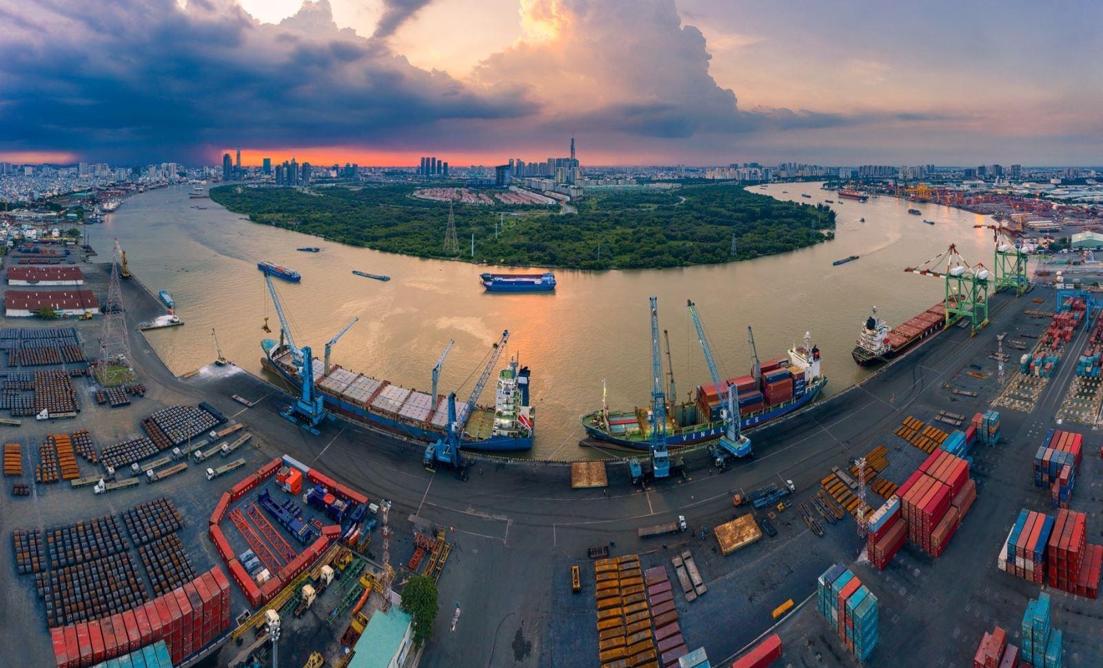Lộ diện địa phương duy nhất có kim ngạch xuất khẩu cán mốc 16 tỷ USD trong 4 tháng năm 2025