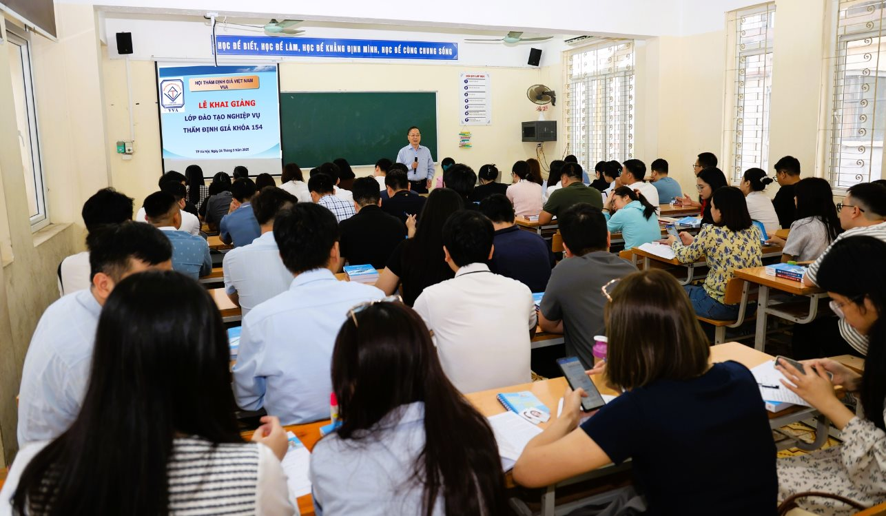 Hội Thẩm định giá Việt Nam mở lớp đào tạo nghiệp vụ tại ba thành phố lớn