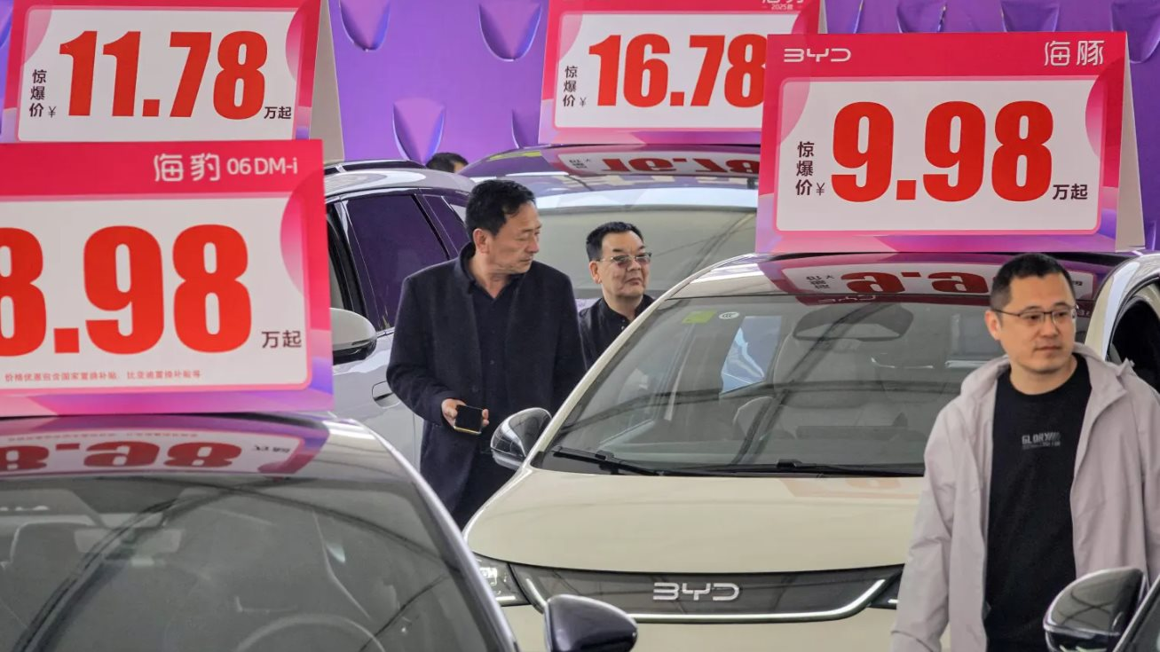 Thị trường ô tô điện Trung Quốc rơi vào tình trạng cung vượt quá cầu