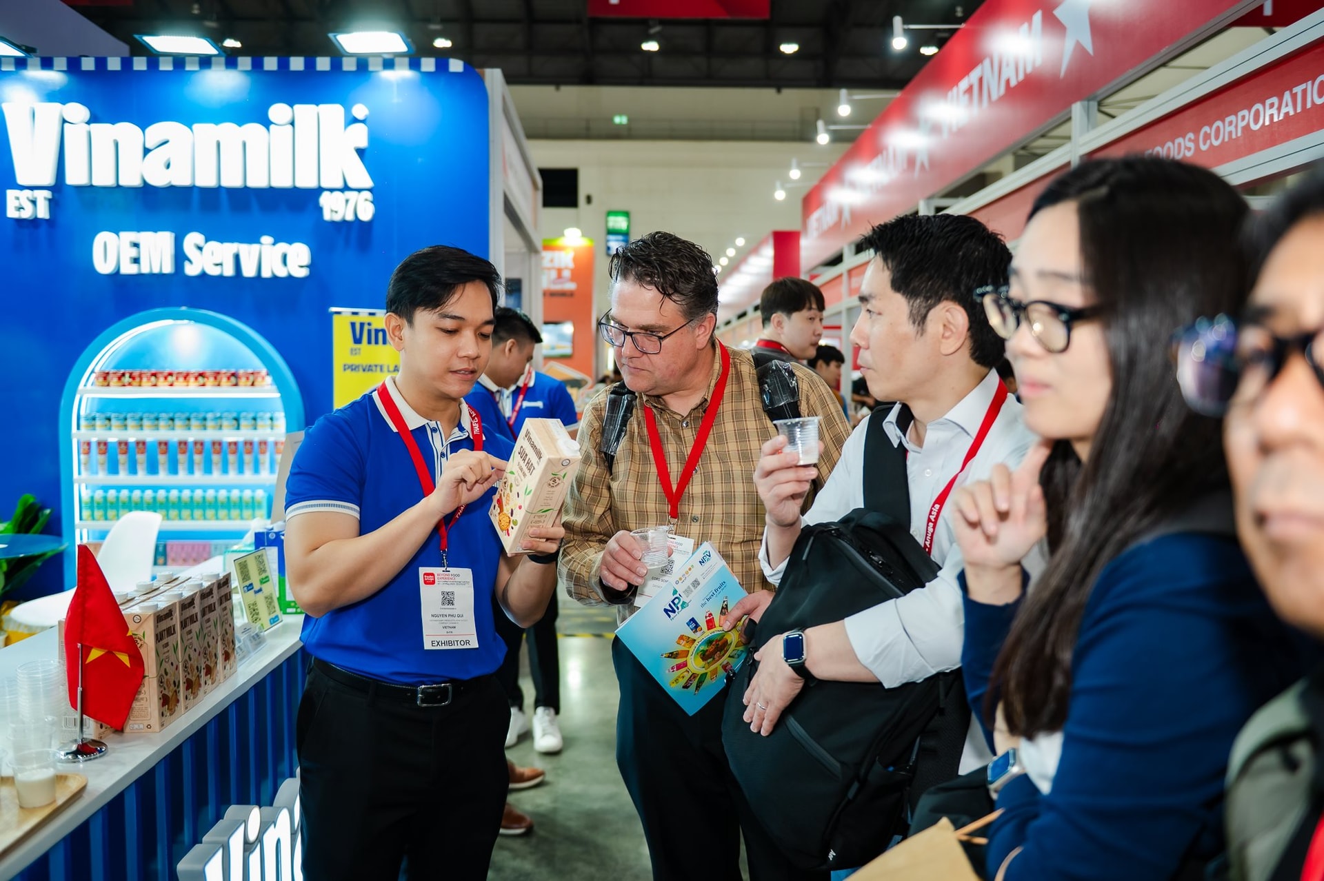 Vinamilk 20 năm tham gia hội chợ F&B lớn nhất châu Á: Kiếm được những hợp đồng "trung thành" hàng thập kỷ từ sản phẩm không phải thế mạnh của Việt Nam