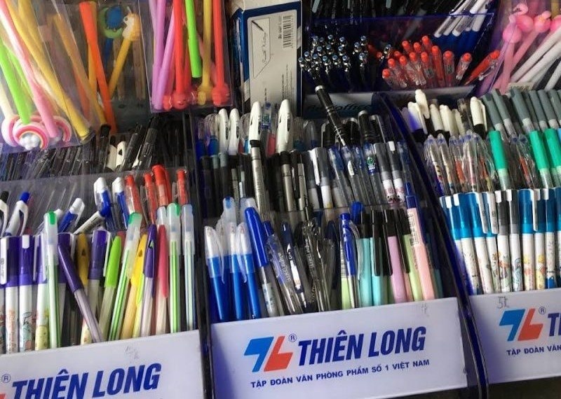 Bán bút bi lãi tiền tỷ mỗi ngày, Thiên Long đang toan tính gì khi "thâu tóm" chuỗi nhà sách lớn bậc nhất TP.HCM?