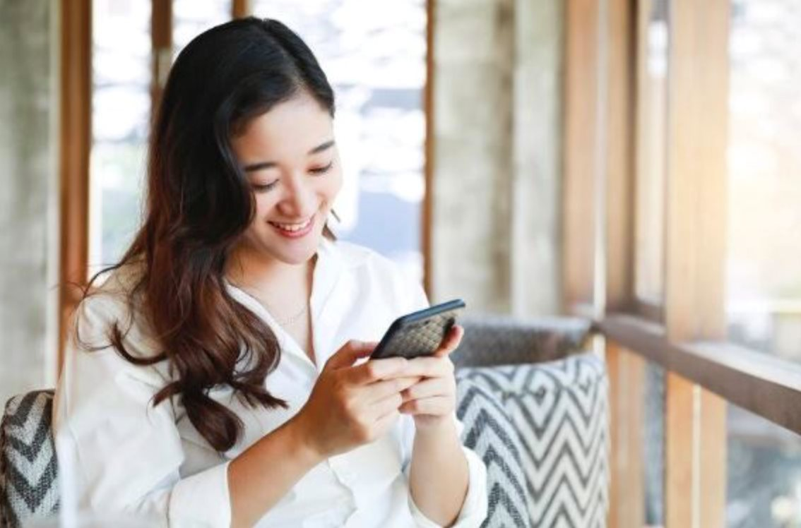 ‘Mẹ bỉm’ ngồi nhà bấm điện thoại, ngày cao điểm thu hơn 600 triệu đồng doanh thu: Đừng lãng phí đời mình để làm giàu cho người khác!