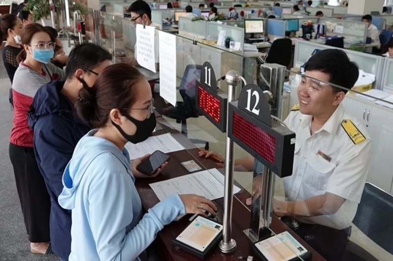 Thuế khoán, thuế kê khai và vấn đề minh bạch thương mại