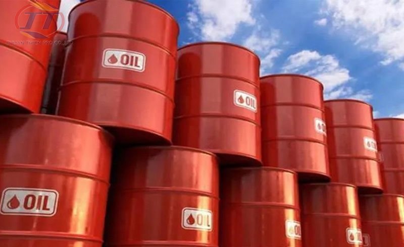 Giá dầu tăng mạnh trước nguy cơ xung đột Israel – Iran, cổ phiếu dầu khí tăng vọt
