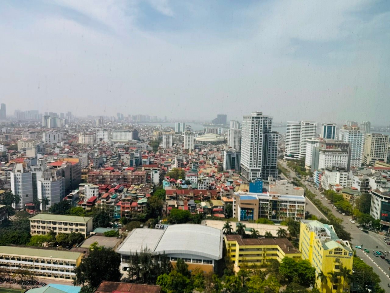 Trái chiều diễn biến chung cư – đất nền