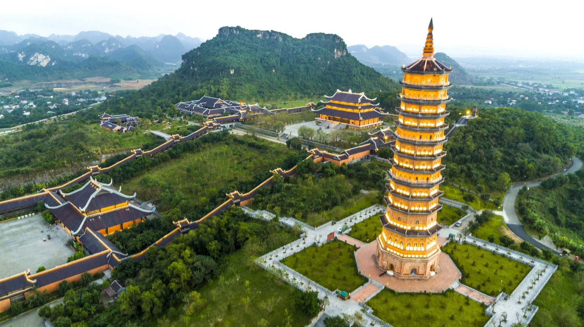 chua-bai-dinh-ninh-binh-2-1-scal.jpg