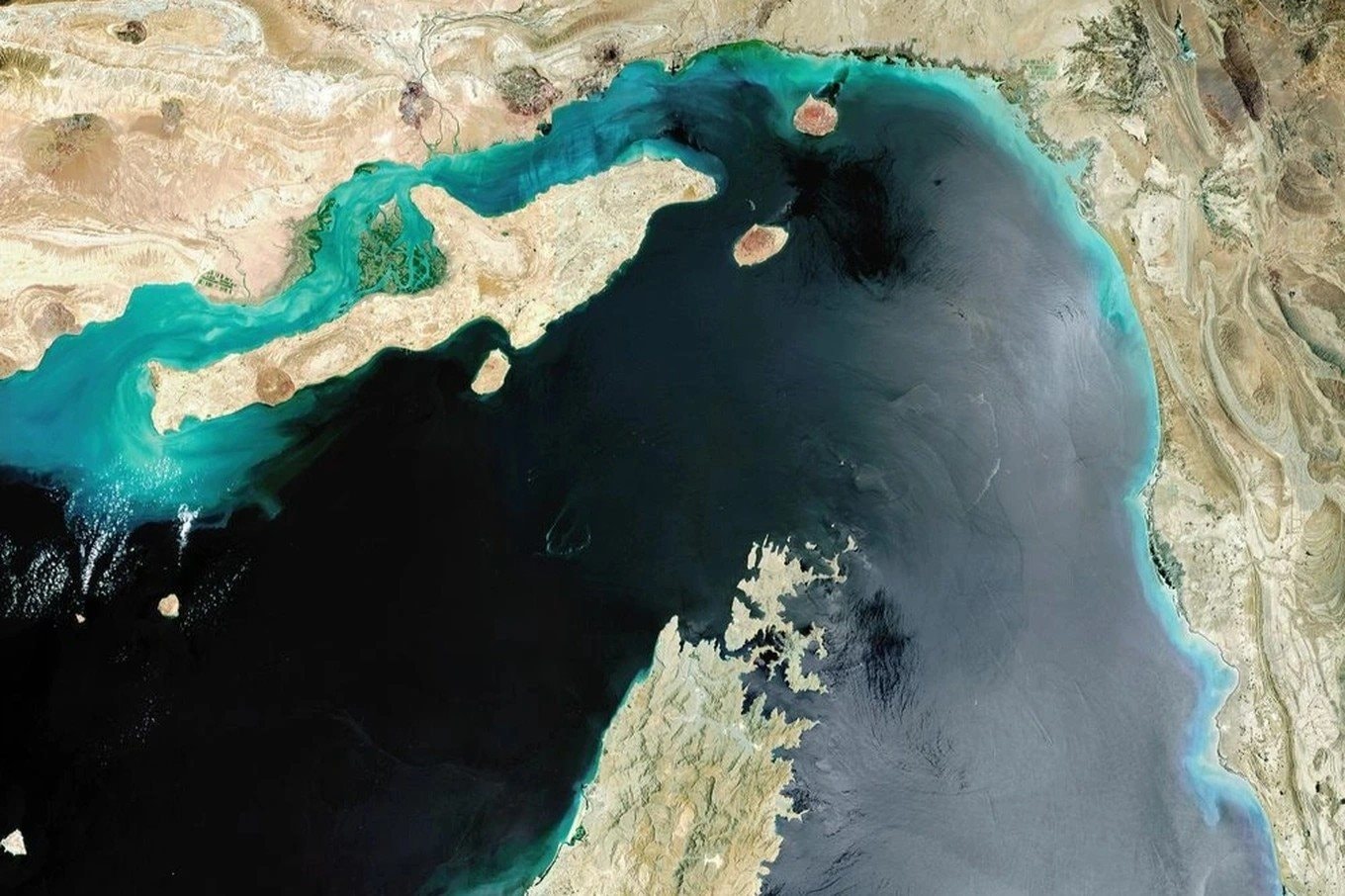 hormuz-cropped-1750606817396.jpeg