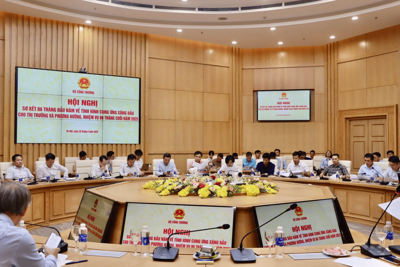Dự kiến bắt đầu sử dụng xăng sinh học E10 từ 1/1/2026