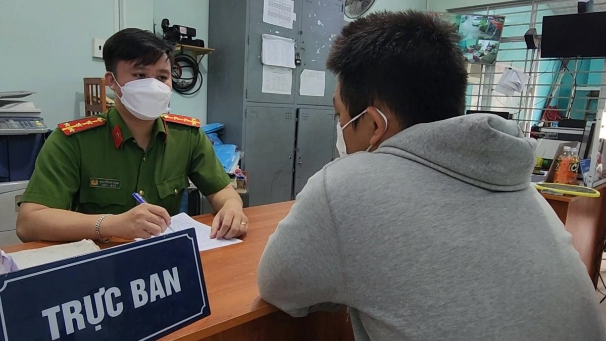 Gia đình thông báo đã chuyển khoản 7 tỷ đồng, nam sinh xác nhận sau đó báo công an
