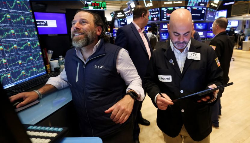 S&P 500, Nasdaq lập đỉnh mọi thời đại, chứng khoán Mỹ tăng vọt vượt mọi nỗi lo về thương mại