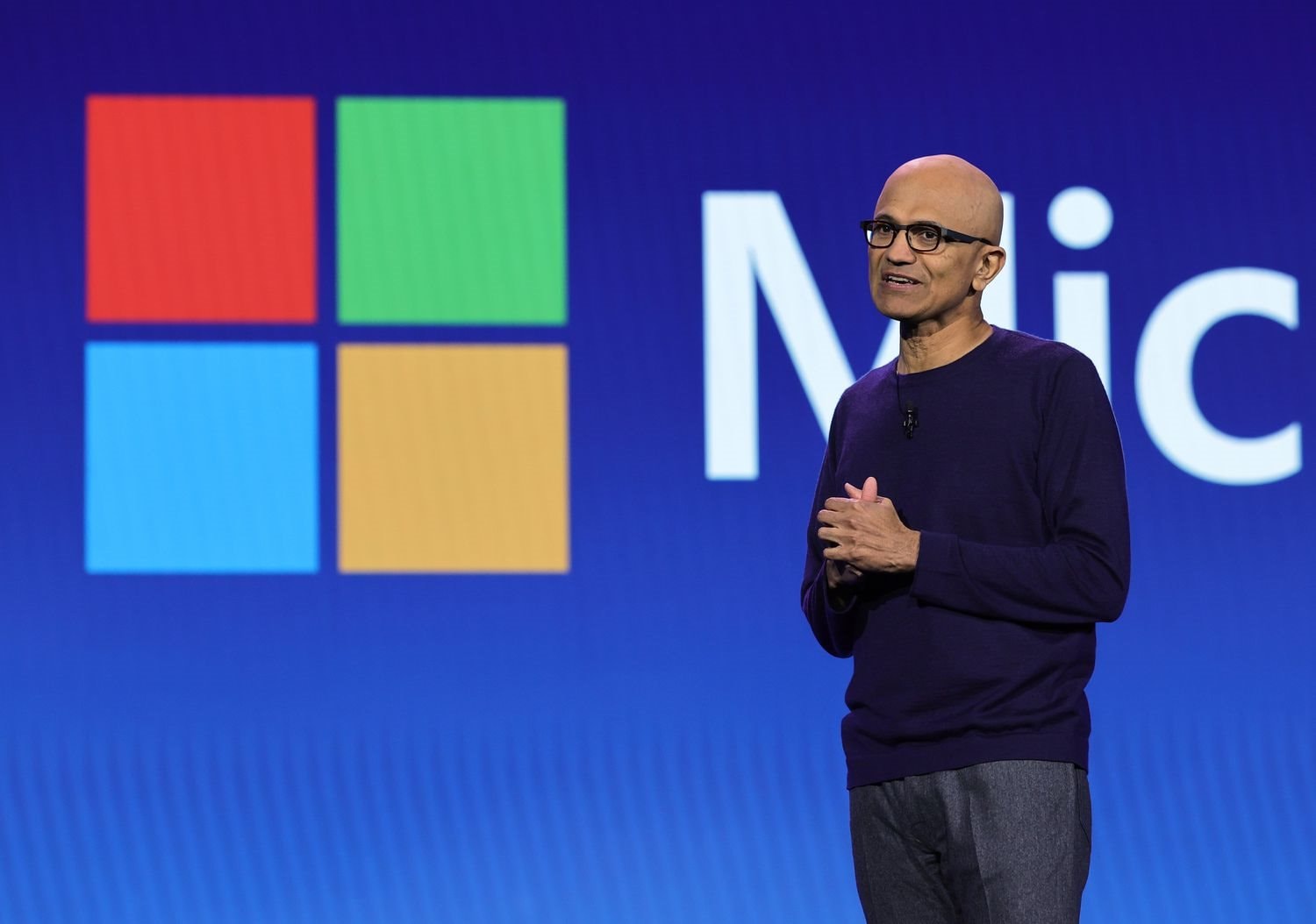 Cuối cùng ngày này cũng đến: Microsoft buộc tất cả các nhân viên phải dùng AI, đưa thành tiêu chí đánh giá hiệu suất