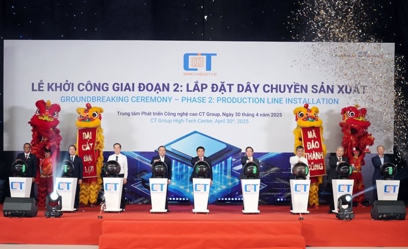 nha-may-chip-ban-dan.jpg
