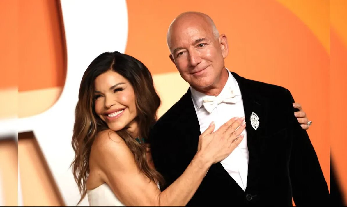 Từ nhân viên bán quần áo đến trợ lý riêng cho Jeff Bezos: Muốn thăng tiến nhanh nhờ quan hệ thì phải làm như thế nào?