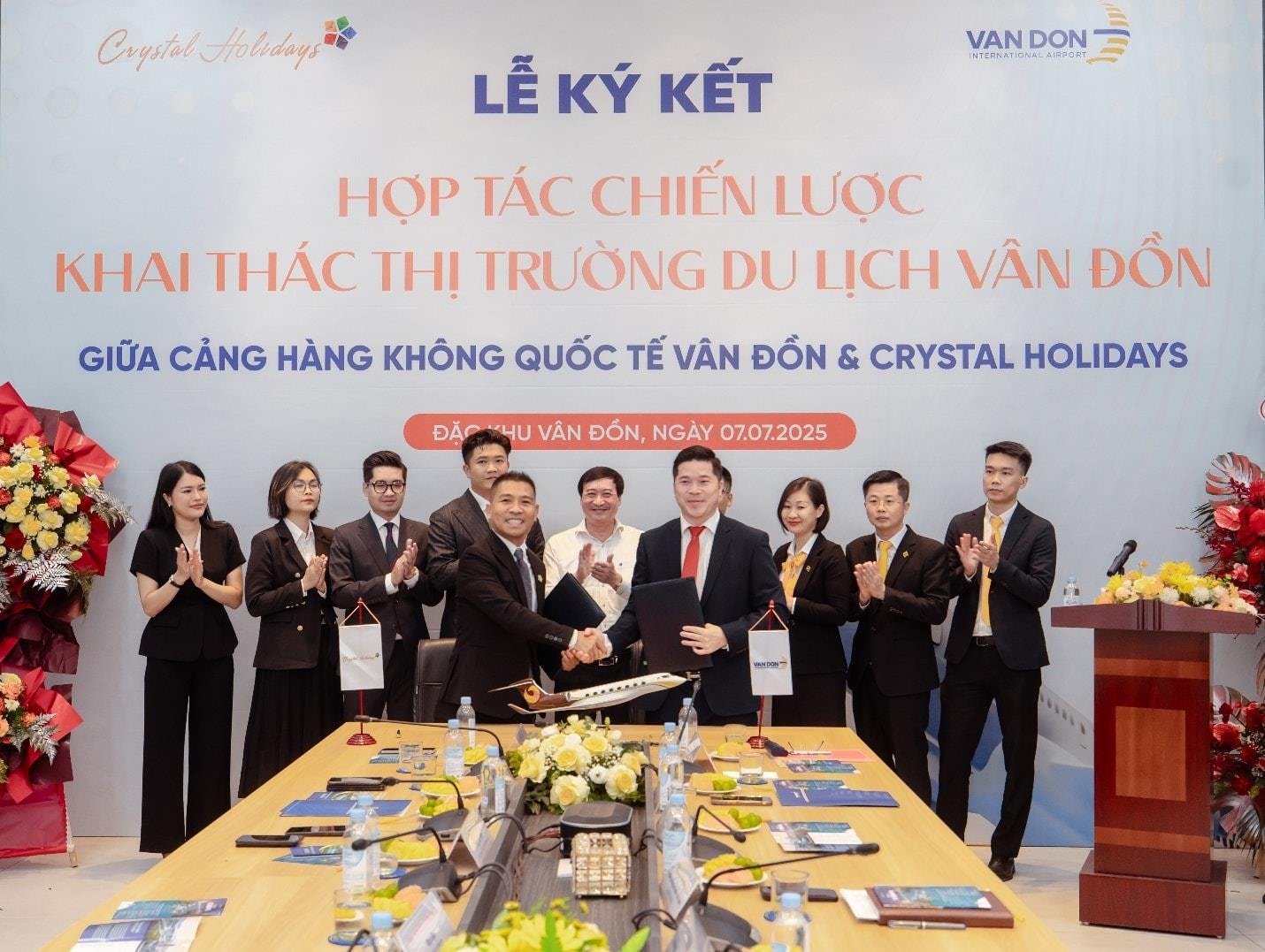 Ông lớn hàng không, bất động sản “bắt tay” phát triển du lịch Vân Đồn