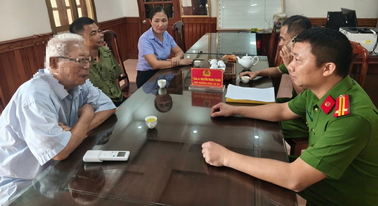 Cụ ông phải trả 520 triệu đồng vì chậm trả hơn 7 triệu tiền cước viễn thông mà ông không hề sử dụng, công an vào cuộc làm rõ
