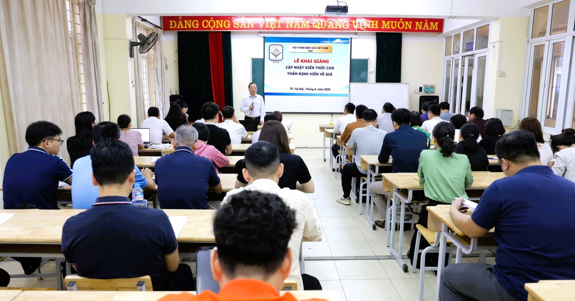 Lùi lịch khai giảng lớp thẩm định giá K159 tại TP.HCM sang ngày 9/8