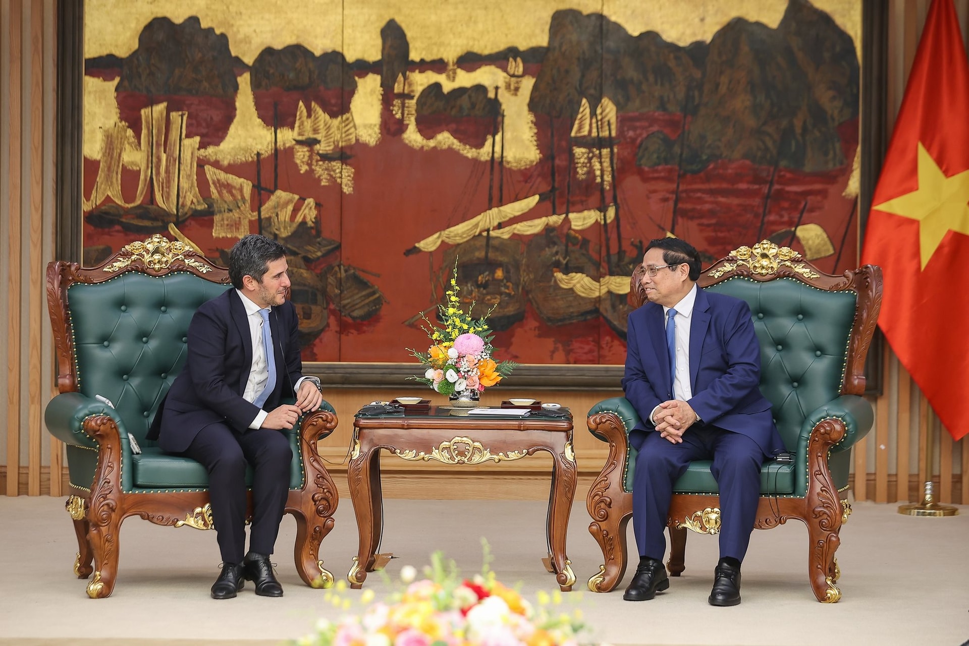 thu-tuong-chung-khoan.jpg