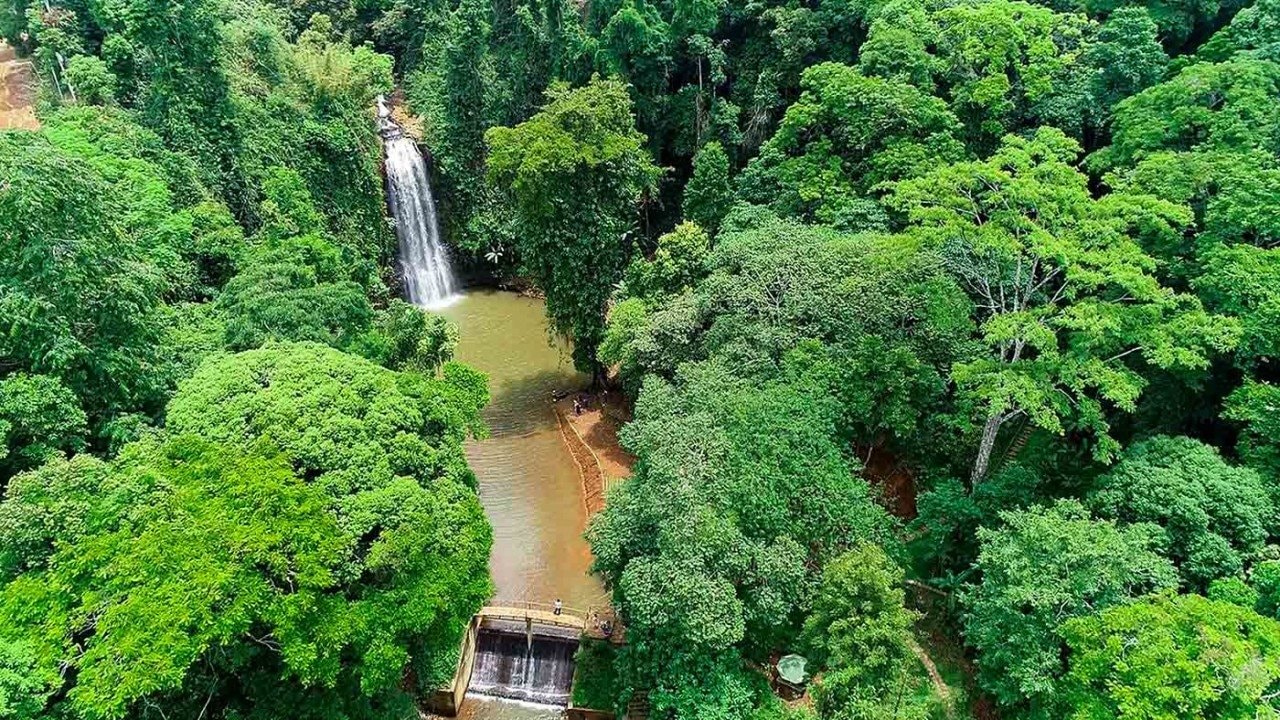 Việt Nam sẽ có sân bay mới, đặt tại nơi 9 ngày thu 80 tỷ đồng từ du lịch