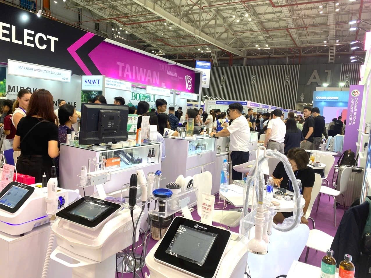 Ngành mỹ phẩm Việt Nam tăng trưởng ổn định, đón đầu xu hướng làm đẹp bền vững