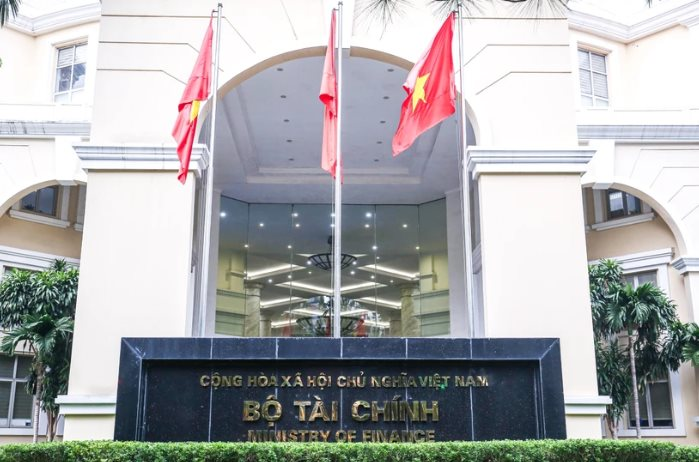 Bộ Tài chính điều chỉnh thông tin thẩm định viên về giá tại 2 doanh nghiệp
