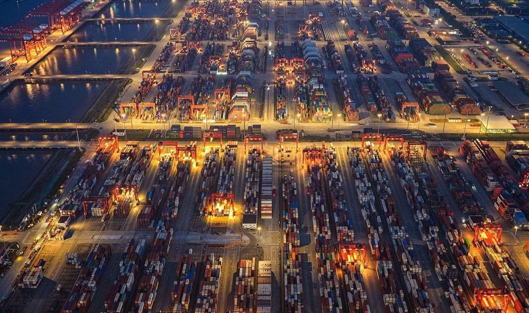 Trung Quốc cố thoát khỏi 'cơn nghiện sản xuất': Dư thừa nhà máy đạt mức báo động, cơn sốt hàng giá rẻ bắt đầu gây hệ lụy 