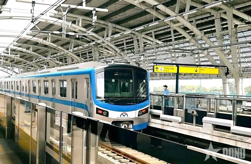 Một 'người quen' của tỷ phú Trần Đình Long muốn đầu tư nhà máy 850 triệu USD sản xuất pin lithium-ion, công nghệ liên quan đến tàu điện... tại Tp.HCM