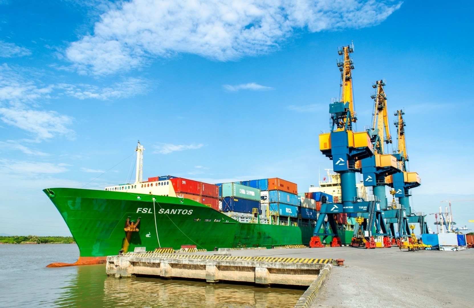 Công ty sở hữu đội tàu container lớn nhất Việt Nam báo lãi sau thuế quý 2/2025 gấp 3 lần cùng kỳ, lập đỉnh lợi nhuận 