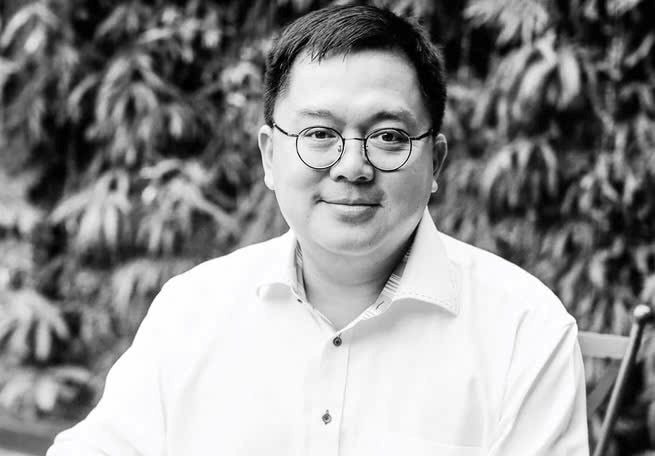 Sự nghiệp của ông Hoàng Nam Tiến: Từ bán máy tính, bán code, bán phần mềm, bán mạng và đoạn kết tại Đại học FPT