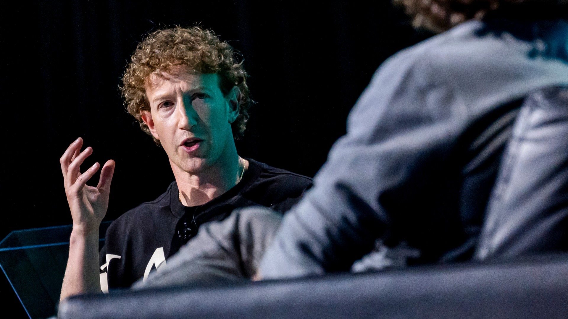 Chân dung người phụ nữ từ chối lời mời về làm việc tại Meta trị giá 1 tỷ USD của Mark Zuckerberg