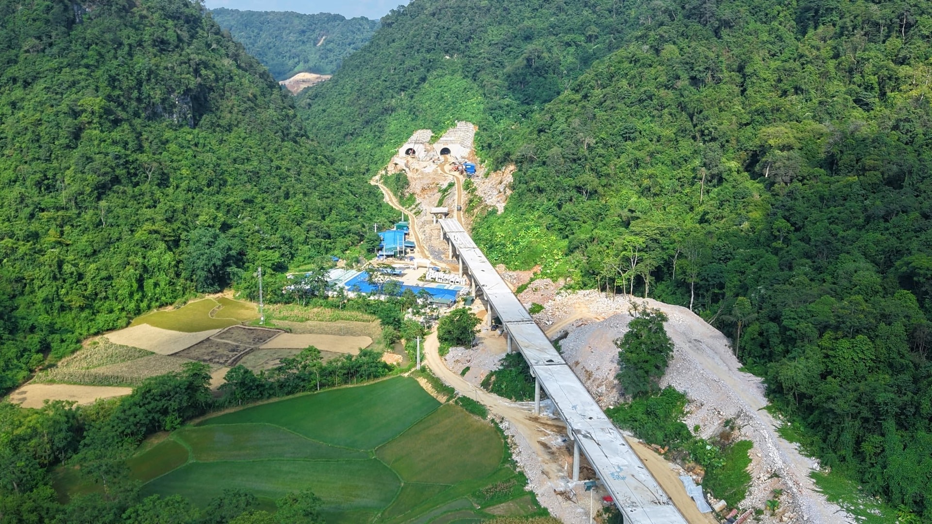 Đèo Cả quyết tâm thông xe cao tốc 23.000 tỷ Đồng Đăng - Trà Lĩnh trong tháng 12/2025