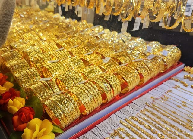 Giá vàng nhẫn, vàng SJC hôm nay biến động ra sao?