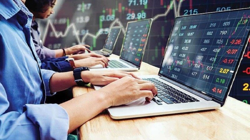 Ủy ban Chứng khoán Nhà nước yêu cầu tăng cường giám sát giao dịch trên thị trường chứng khoán