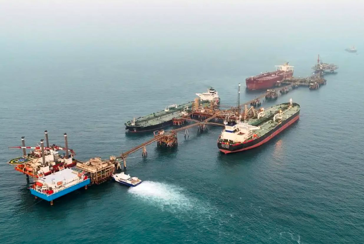 Vừa bị Ấn Độ 'quay lưng', Nga lập tức mạnh tay hạ giá dầu cho 'khách sộp' mới là quốc gia đang mua hơn 11 triệu thùng/ngày