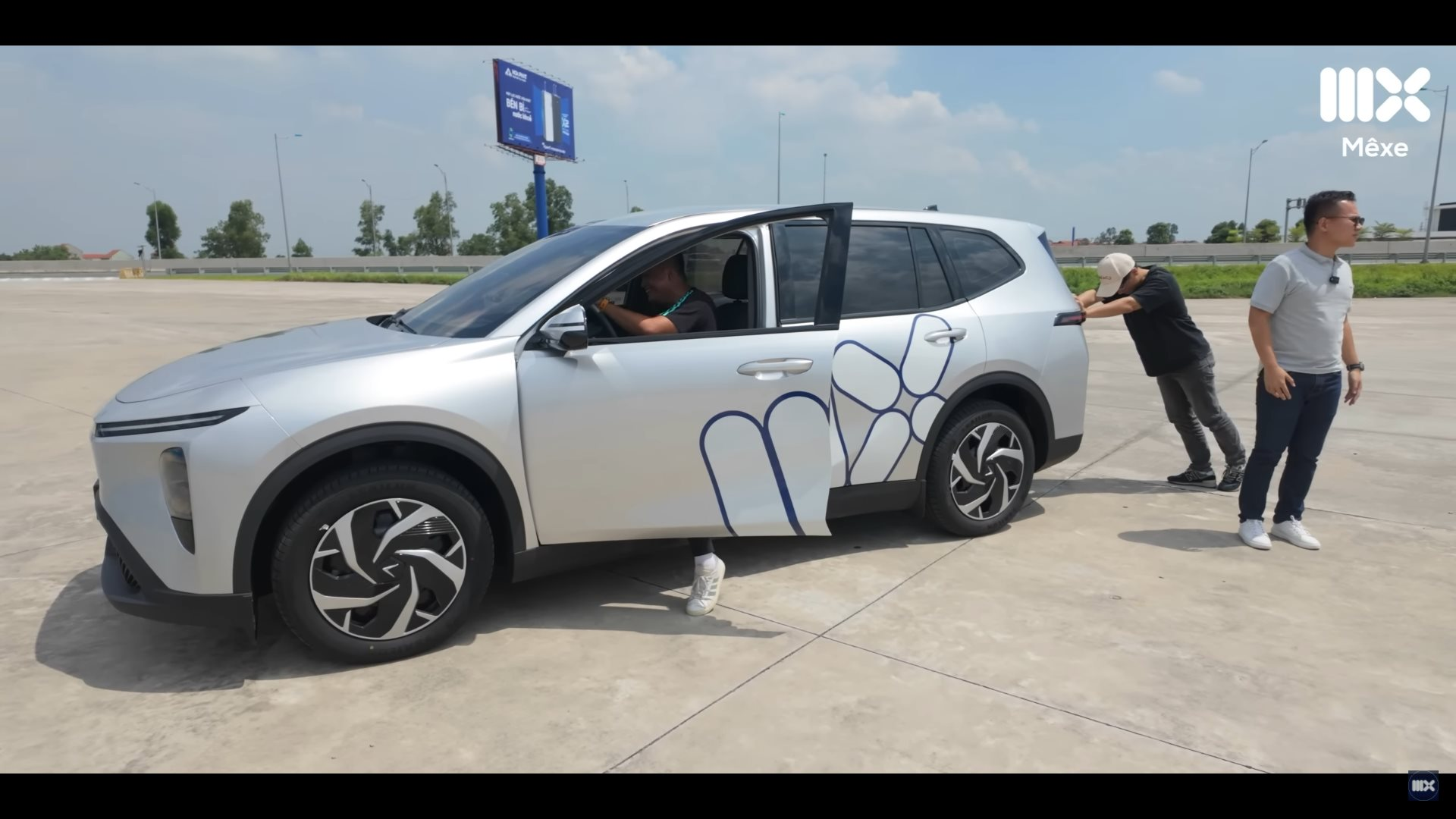 'Vắt kiệt' pin VinFast Limo Green với 2 bài thử, quãng đường tối đa có được như công bố?