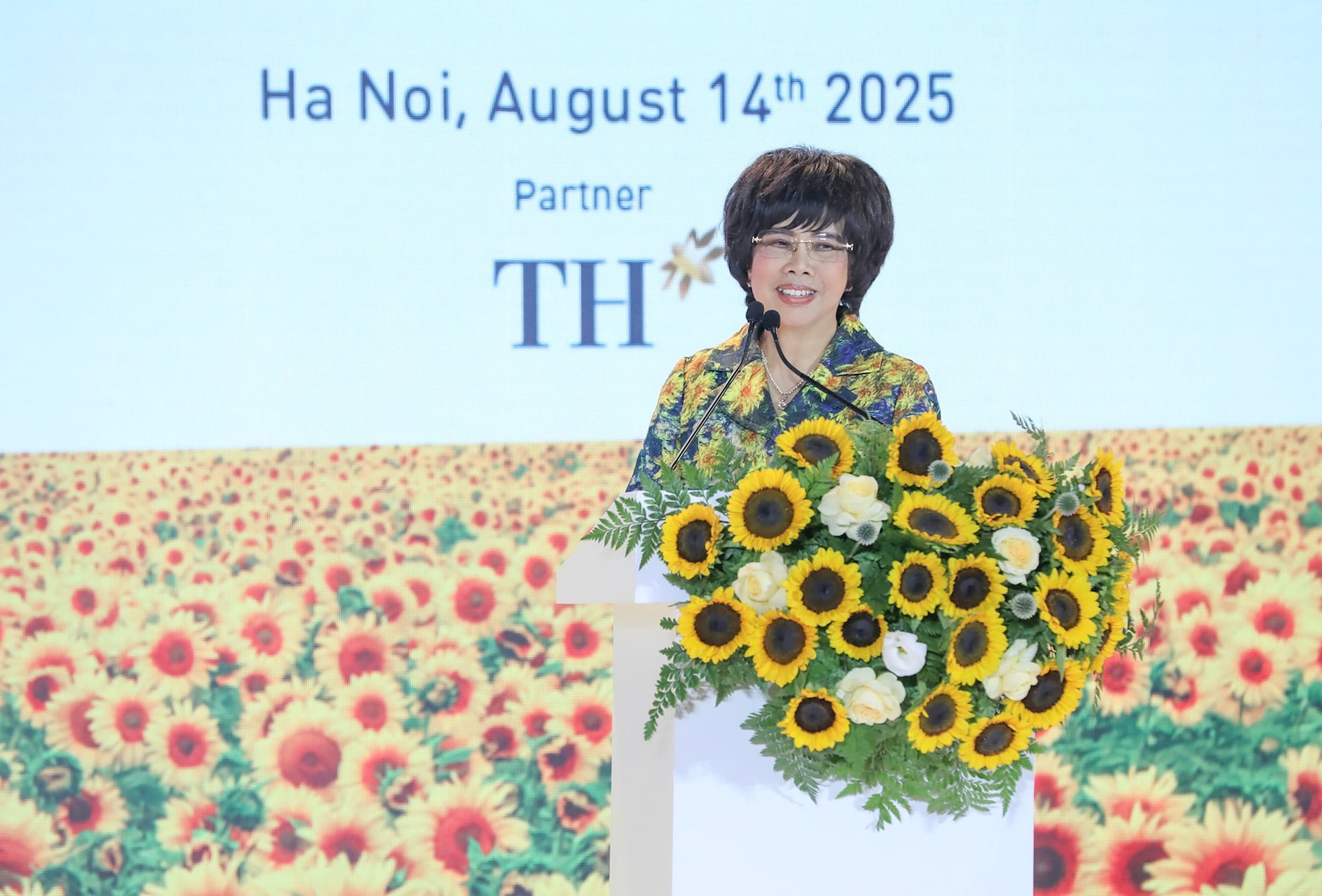 madam-thai-huong-4.jpg