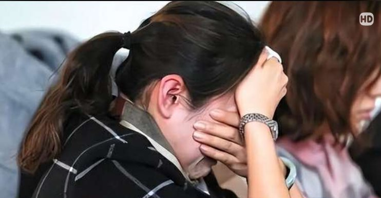 Cụ ông qua đời để lại 19 bản di chúc, các con gái và cháu gái đều khởi kiện đòi quyền sở hữu, tòa án tuyên bố: Tất cả đều không hợp lệ