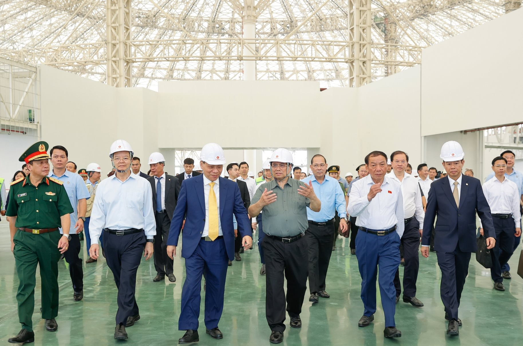 Vingroup hoàn thành công trình TOP10 thế giới chỉ trong 10 tháng và chuyện ‘tư nhân có thể làm được rất nhiều việc lớn với chất lượng và tiến độ không thể tưởng tượng’