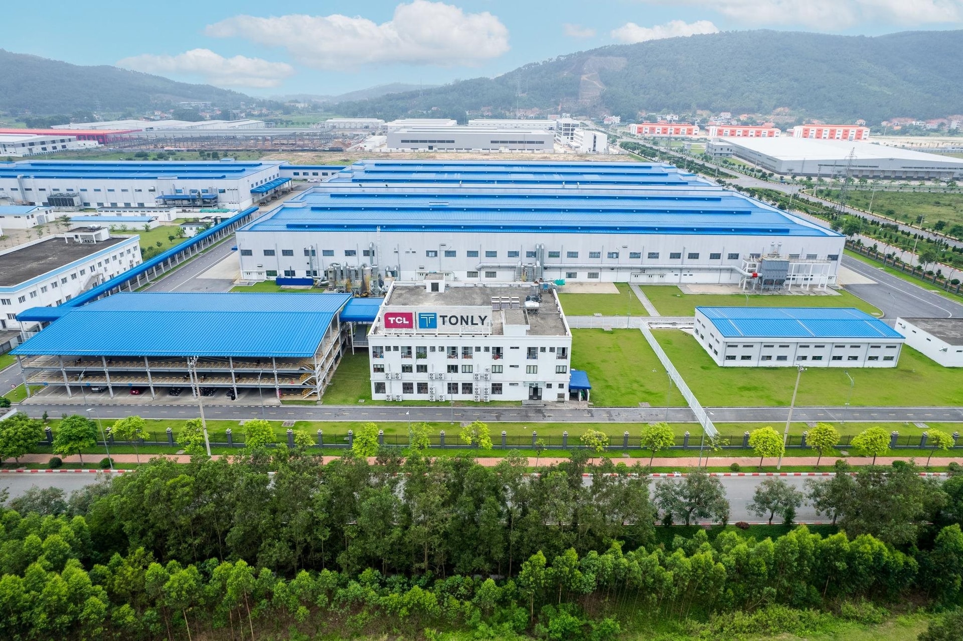 Nhà máy 2.100 tỷ đồng ở Quảng Ninh: Sản xuất gì mà "xuất xưởng" hàng chục triệu sản phẩm mỗi năm?