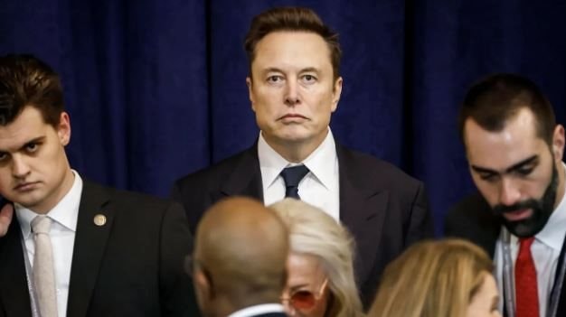 Nóng: Elon Musk bị kiện tập thể với cáo buộc 'lừa đảo'