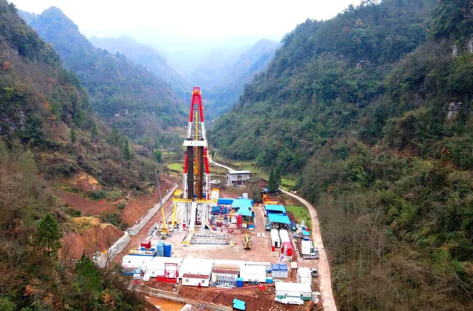 Khoan thủng 3,3 km đất đá, hơn 200 tỷ mét khối khí phun lên ngùn ngụt, Trung Quốc trúng đậm ‘kho báu’ trải rộng xuyên tỉnh, củng cố an ninh năng lượng