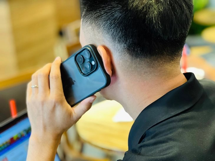 Vừa nhận thông báo chuyển khoản thành công 410 triệu đồng, nam sinh 2007 xác nhận rồi báo công an