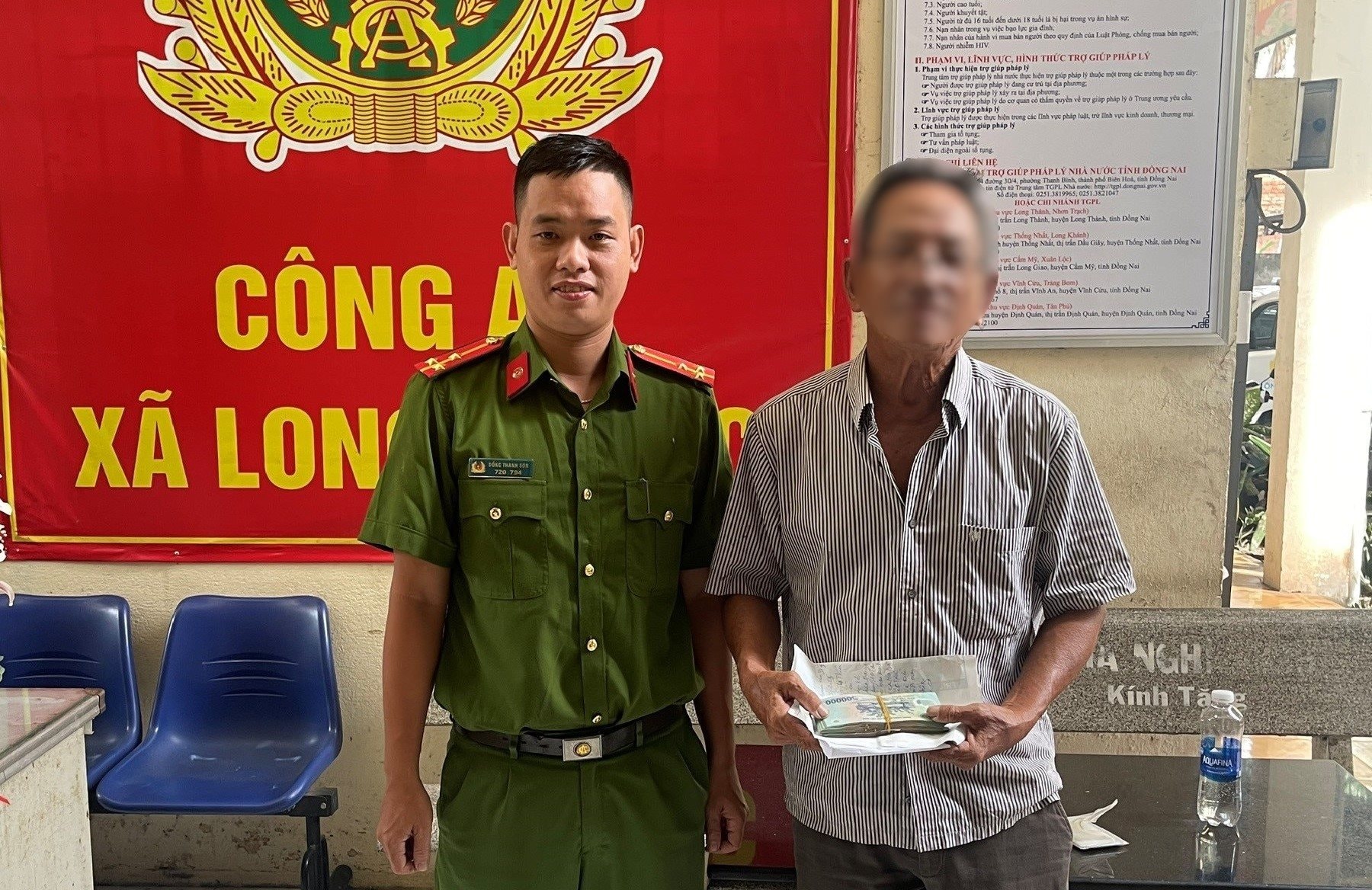 Vừa nhận yêu cầu chuyển gấp 70 triệu đồng, người đàn ông Đồng Nai lập tức trình báo Công an
