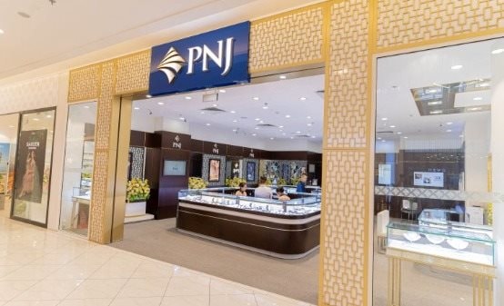 Doanh nghiệp vàng bạc trang sức lớn nhất Việt Nam chịu ảnh hưởng ra sao từ Nghị định chấm dứt độc quyền sản xuất vàng miếng?