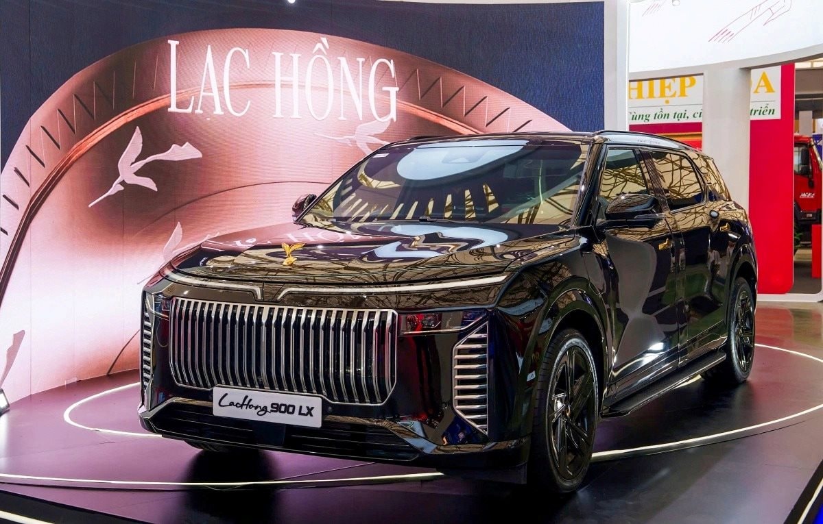 Lạc Hồng 900 LX của VinFast sở hữu chi tiết đắt giá bằng "vàng lộ thiên": Vô cùng quý hiếm