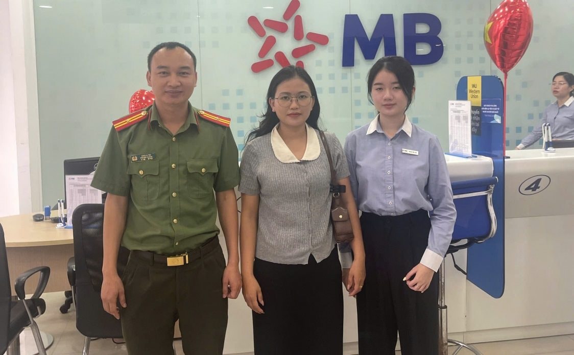 Tài khoản MBBank đã không sử dụng 3 năm, đột nhiên nhận được 4,8 triệu đồng chuyển khoản: Công an lập tức liên hệ, yêu cầu sao kê