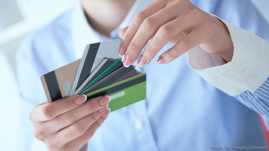 Tại sao lừa đảo biết rõ số CCCD, tài khoản ngân hàng và mật khẩu của nạn nhân?