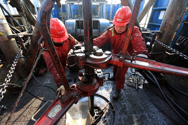 Đem cả trăm triệu m3 CO2 chôn xuống đáy biển, láng giềng Việt Nam ngay lập tức thu về "kho báu" khủng